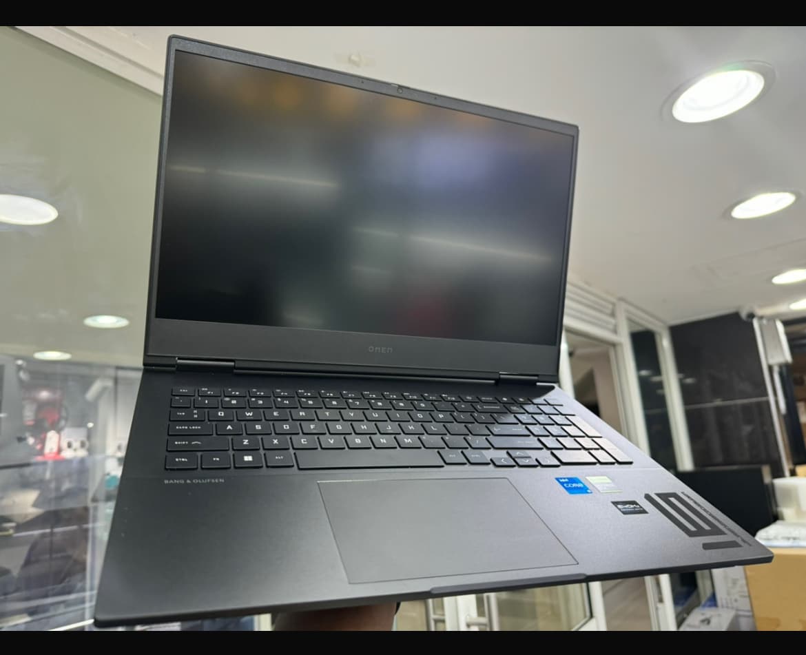HP OMEN 16 - Ultimate Gaming Machine!