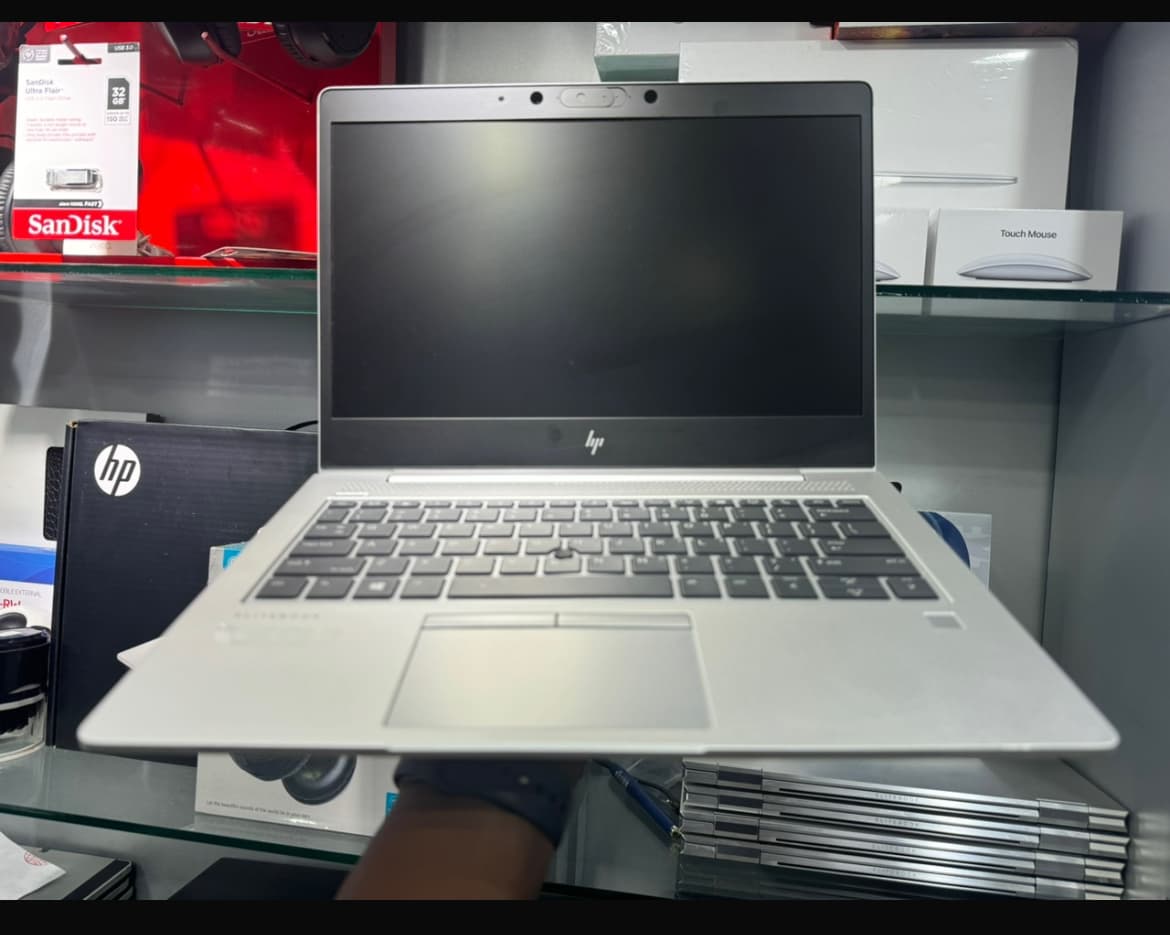 HP EliteBook 735 G6 – Lightweight, Powerful & Secure! 2